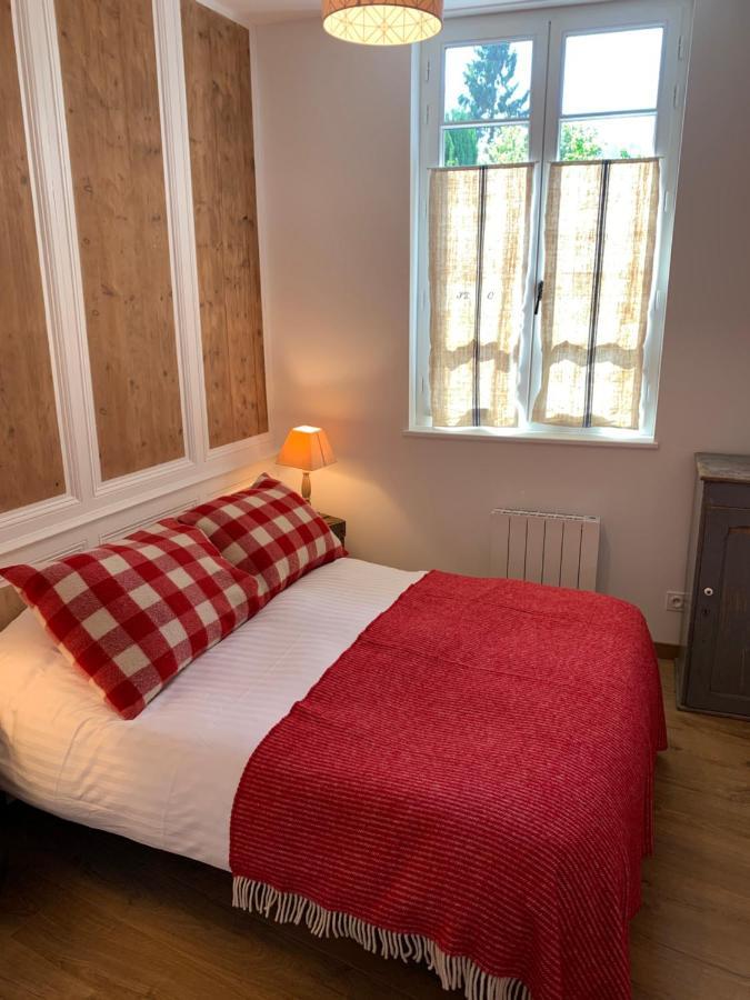 Chez Paul Apartment Honfleur Bagian luar foto